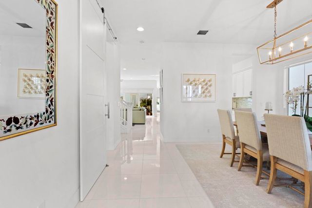 7037 Edison Place, Palm Beach Gardens, FL 33418