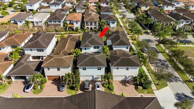 7037 Edison Place, Palm Beach Gardens, FL 33418