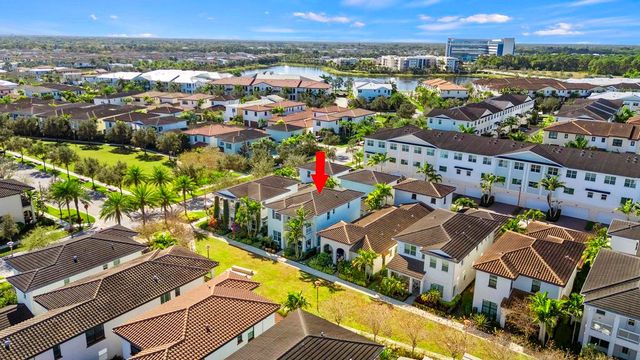 7037 Edison Place, Palm Beach Gardens, FL 33418