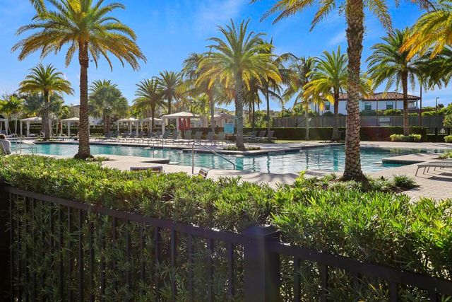 7037 Edison Place, Palm Beach Gardens, FL 33418