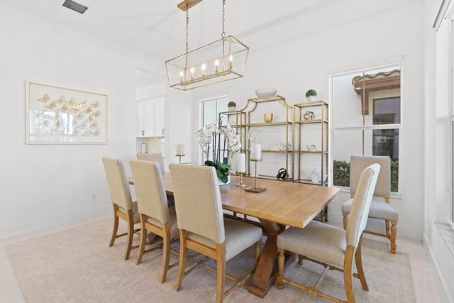 7037 Edison Place, Palm Beach Gardens, FL 33418