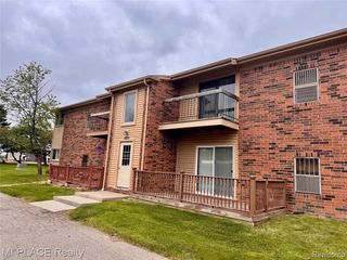 16150 Clarkson Drive, Fraser, MI 48026