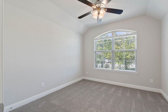 2811 Ridgecliff Court, Conroe, TX 77301