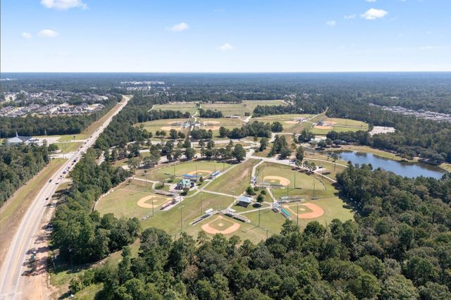 2811 Ridgecliff Court, Conroe, TX 77301