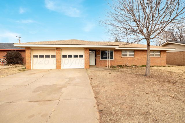 712 W Oak Street, Dimmitt, TX 79027