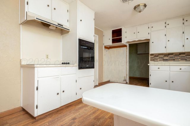 712 W Oak Street, Dimmitt, TX 79027