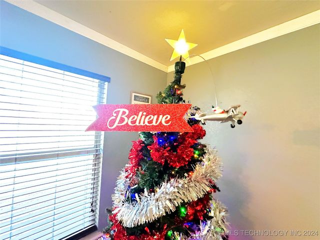 76 N Greer, Eufaula, OK 74432