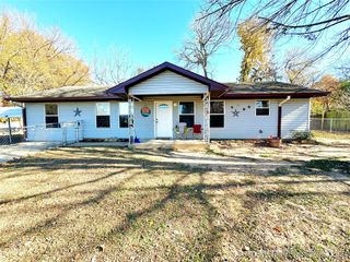 76 N Greer, Eufaula, OK 74432