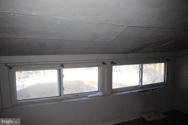 128 AMON AVE, Gloucester City, NJ 08030