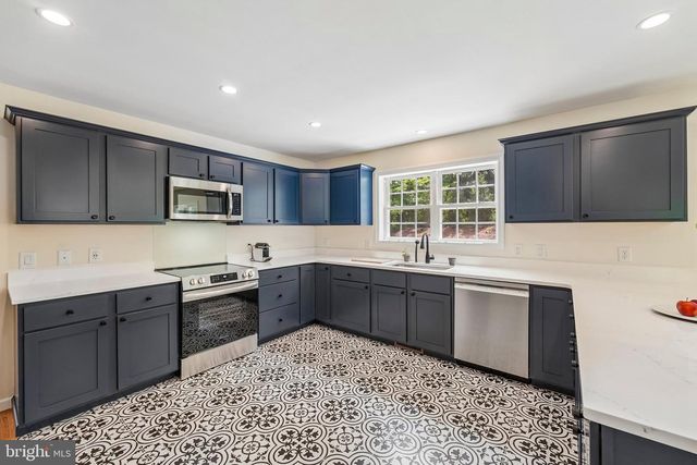 40 CREEK RD, Phoenixville, PA 19460