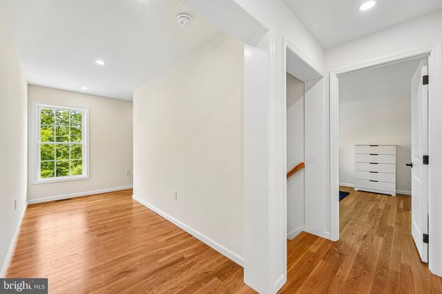 40 CREEK RD, Phoenixville, PA 19460