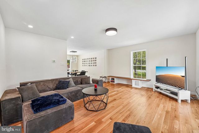 40 CREEK RD, Phoenixville, PA 19460