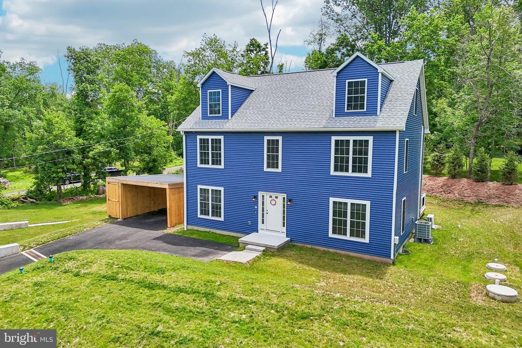 40 CREEK RD, Phoenixville, PA 19460