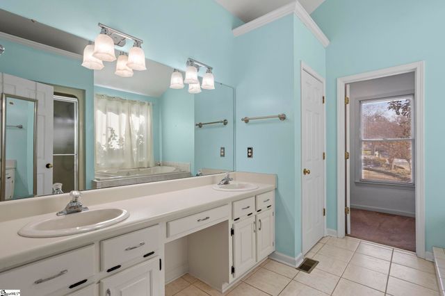 208 Woodbridge Court, Easley, SC 29642