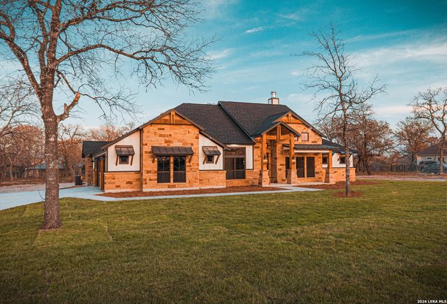 176 Hondo Ridge, La Vernia, TX 78121