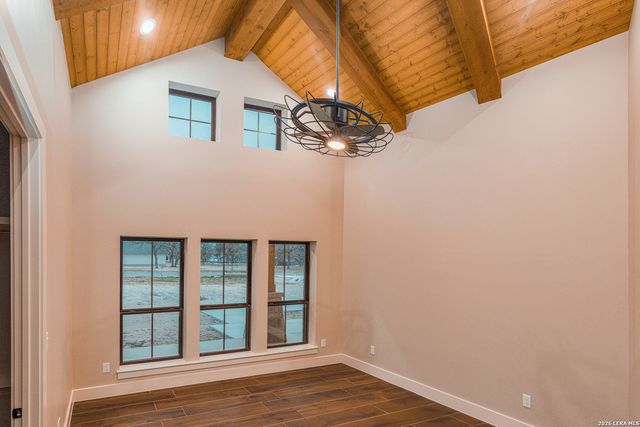 176 Hondo Ridge, La Vernia, TX 78121