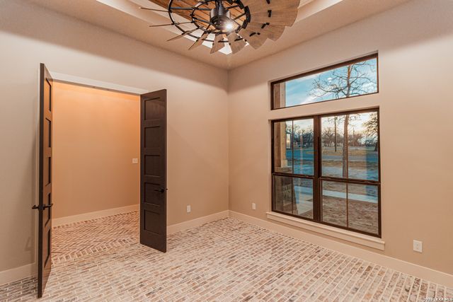 176 Hondo Ridge, La Vernia, TX 78121