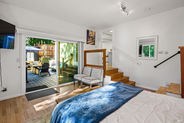 16017 Palo Alto Dr, Guerneville, CA 95446