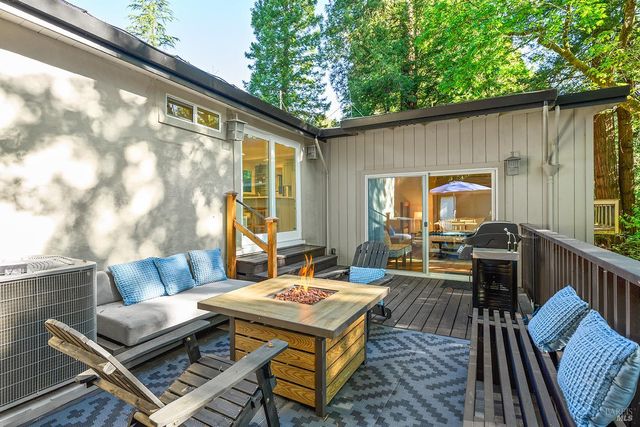 16017 Palo Alto Dr, Guerneville, CA 95446