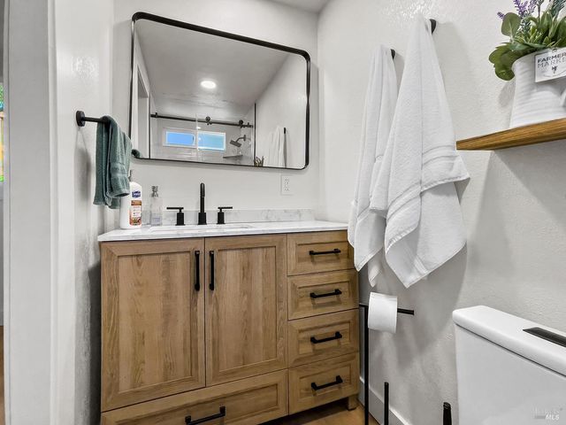 16017 Palo Alto Dr, Guerneville, CA 95446