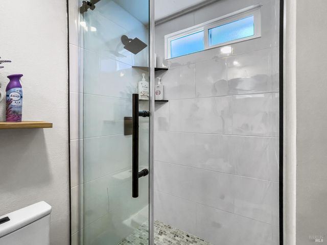 16017 Palo Alto Dr, Guerneville, CA 95446