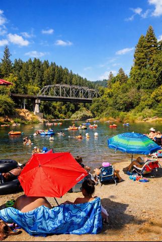 16017 Palo Alto Dr, Guerneville, CA 95446