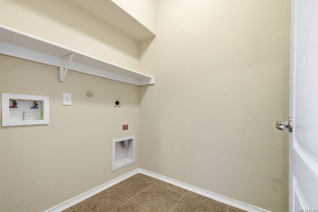 6723 AMBERGRIS CV, San Antonio, TX 78223