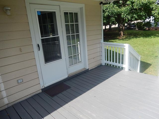 2609 Lynn Road, Raleigh, NC 27612