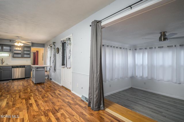 5006 Lynbridge Lane, Toledo, OH 43614