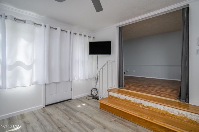 5006 Lynbridge Lane, Toledo, OH 43614