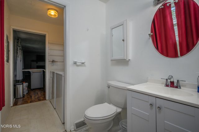 5006 Lynbridge Lane, Toledo, OH 43614