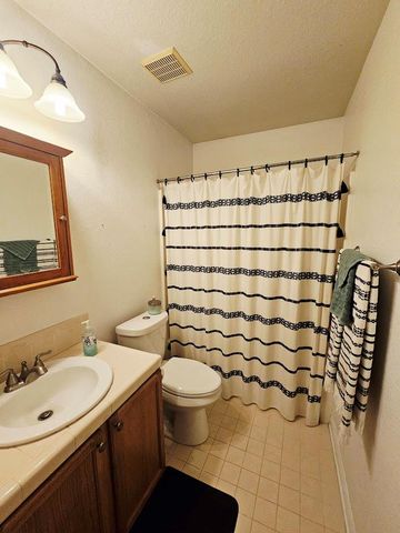 100 Ridgewood CIR, Wimberley, TX 78676