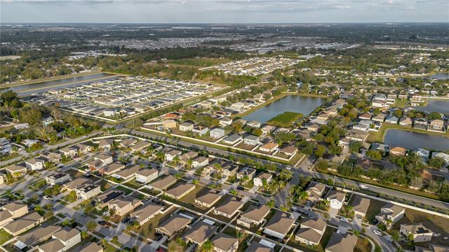 304 CASCADE BEND DRIVE, Ruskin, FL 33570