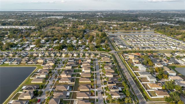 304 CASCADE BEND DRIVE, Ruskin, FL 33570