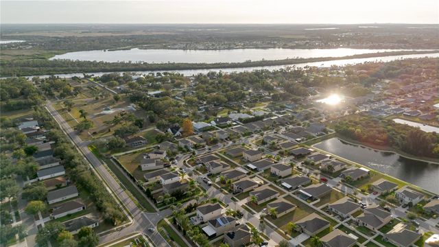 304 CASCADE BEND DRIVE, Ruskin, FL 33570