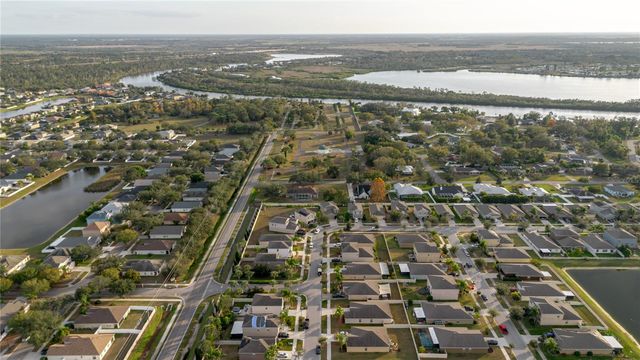 304 CASCADE BEND DRIVE, Ruskin, FL 33570