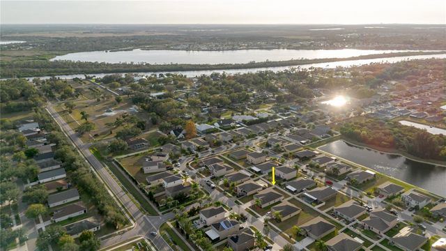 304 CASCADE BEND DRIVE, Ruskin, FL 33570