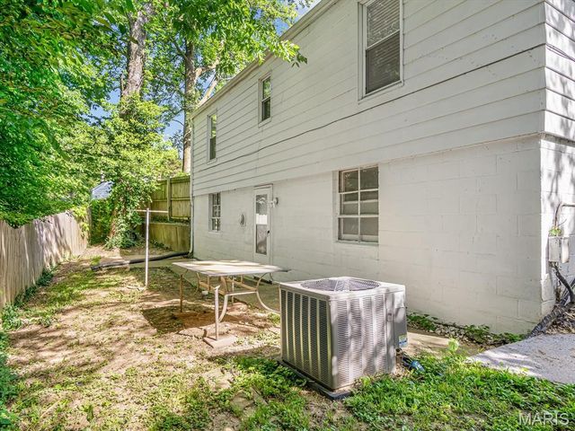 57 N 98th Street, Belleville, IL 62223