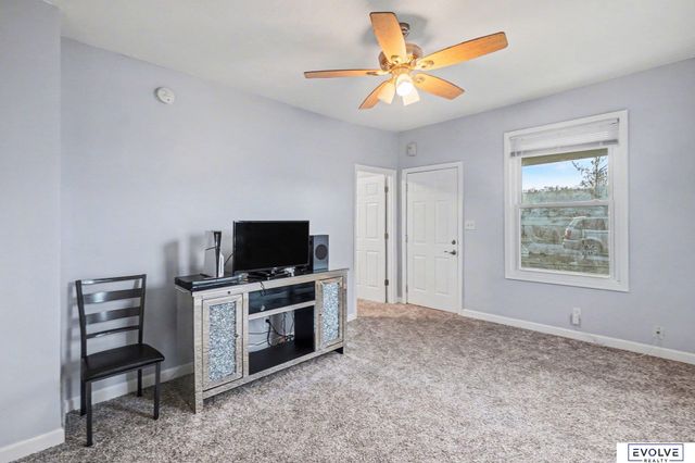 4319 S 34th Street, Omaha, NE 68107