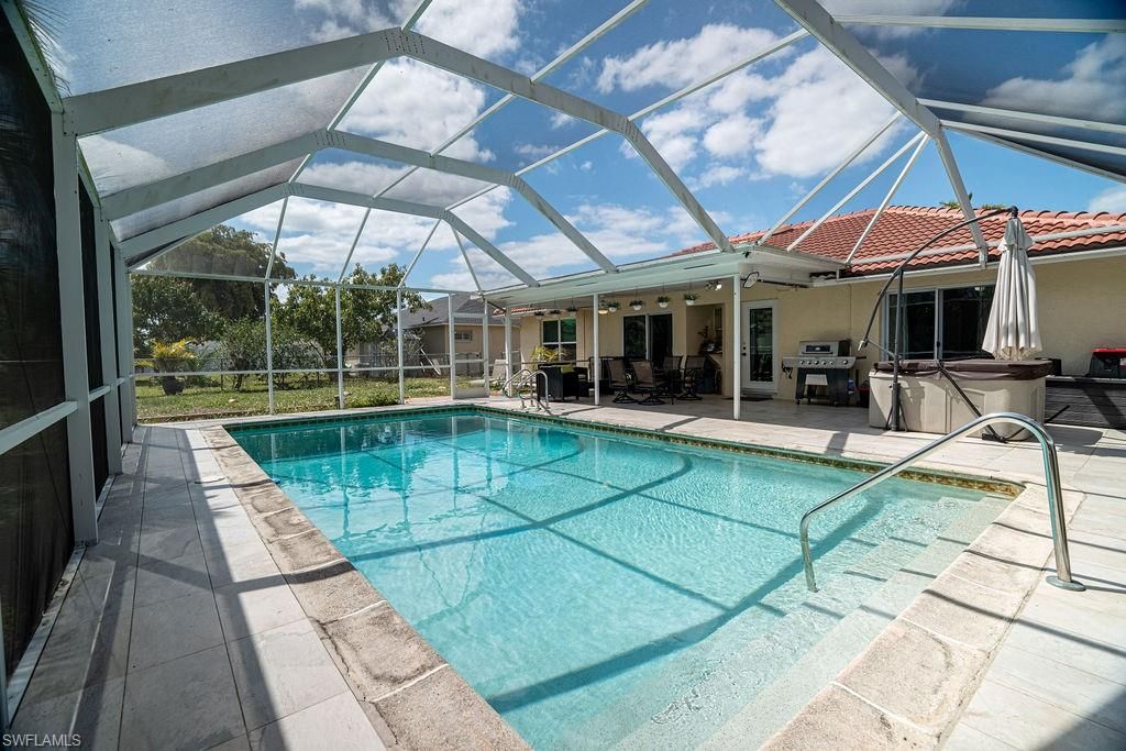Image 25 of property listing at 3725 8th PL, Cape Coral, FL 33904