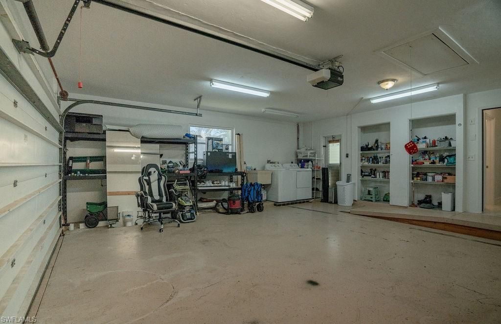 Image 28 of property listing at 3725 8th PL, Cape Coral, FL 33904