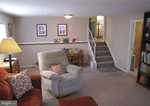 715 MARSHALL AVE, Rockville, MD 20851