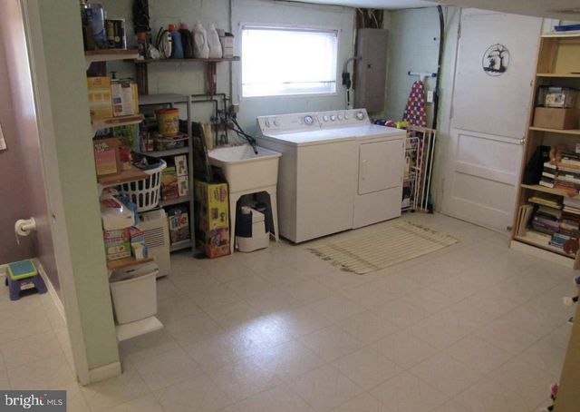 715 MARSHALL AVE, Rockville, MD 20851