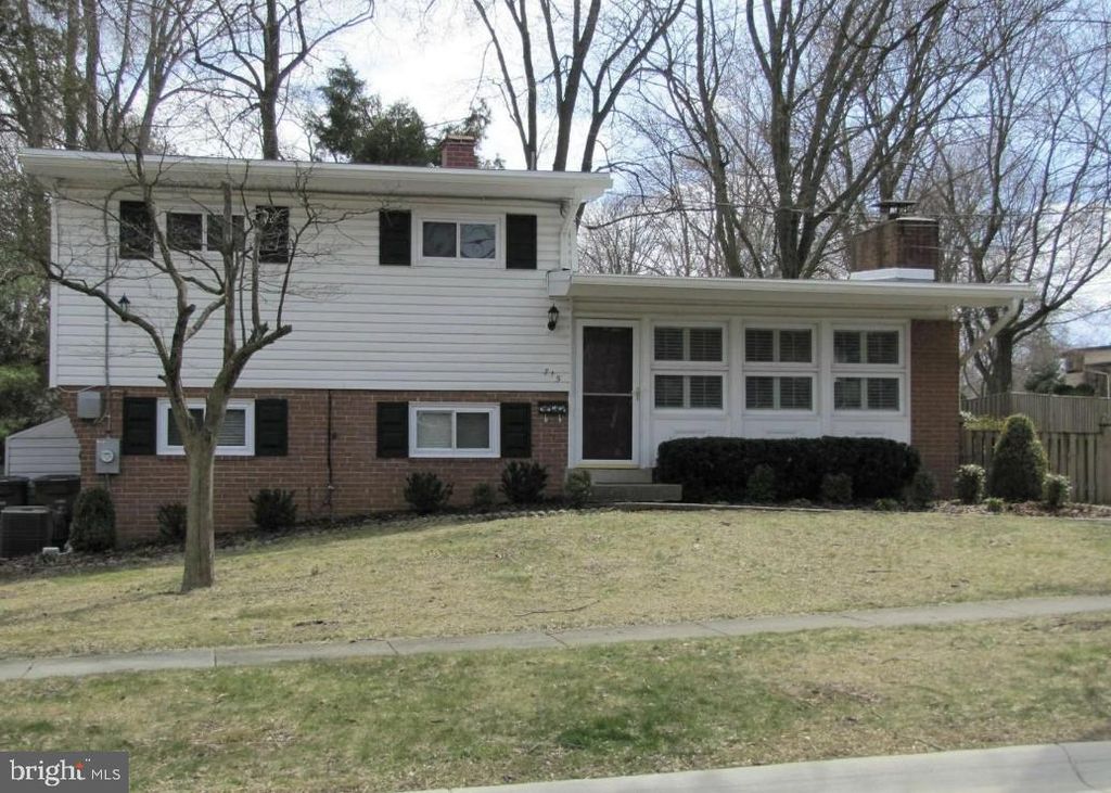 715 MARSHALL AVE, Rockville, MD 20851