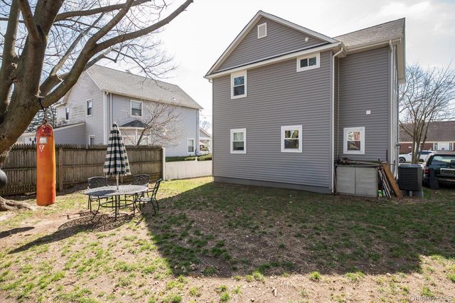 8 E 14th Street, Huntington Station, NY 11746