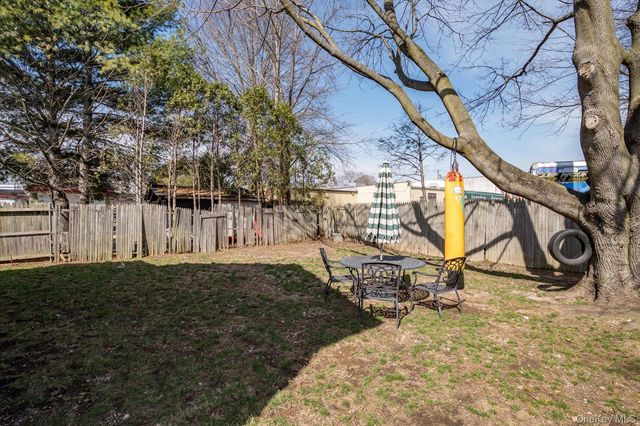 8 E 14th Street, Huntington Station, NY 11746