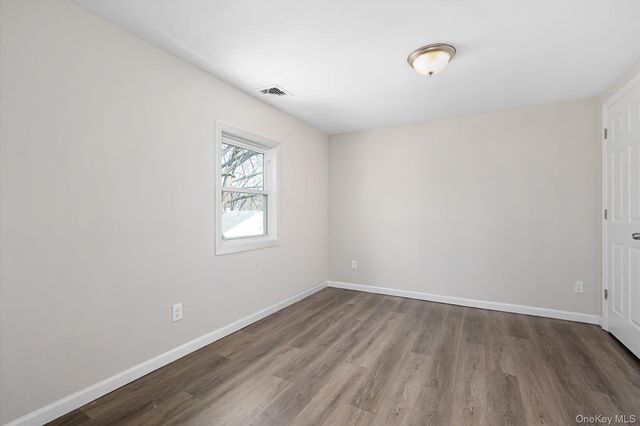 8 E 14th Street, Huntington Station, NY 11746