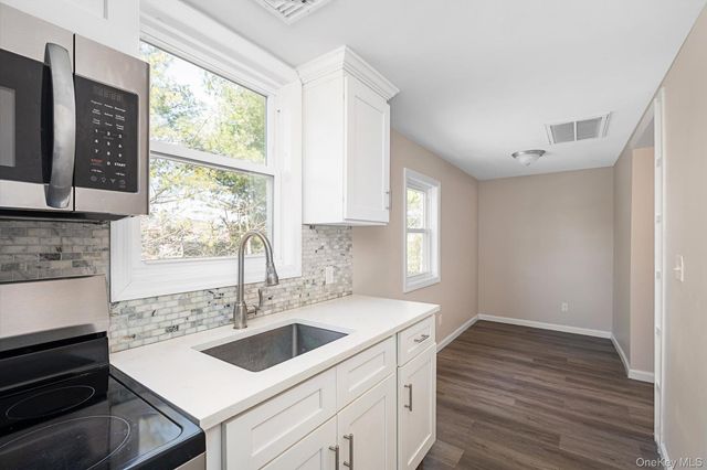 8 E 14th Street, Huntington Station, NY 11746