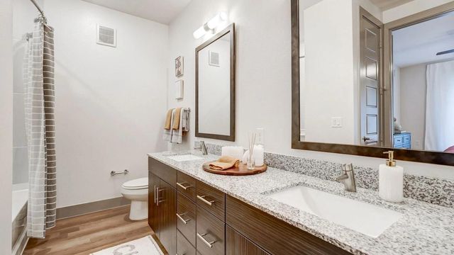 3400 Firewheel PKWY 12-303, Garland, TX 75040