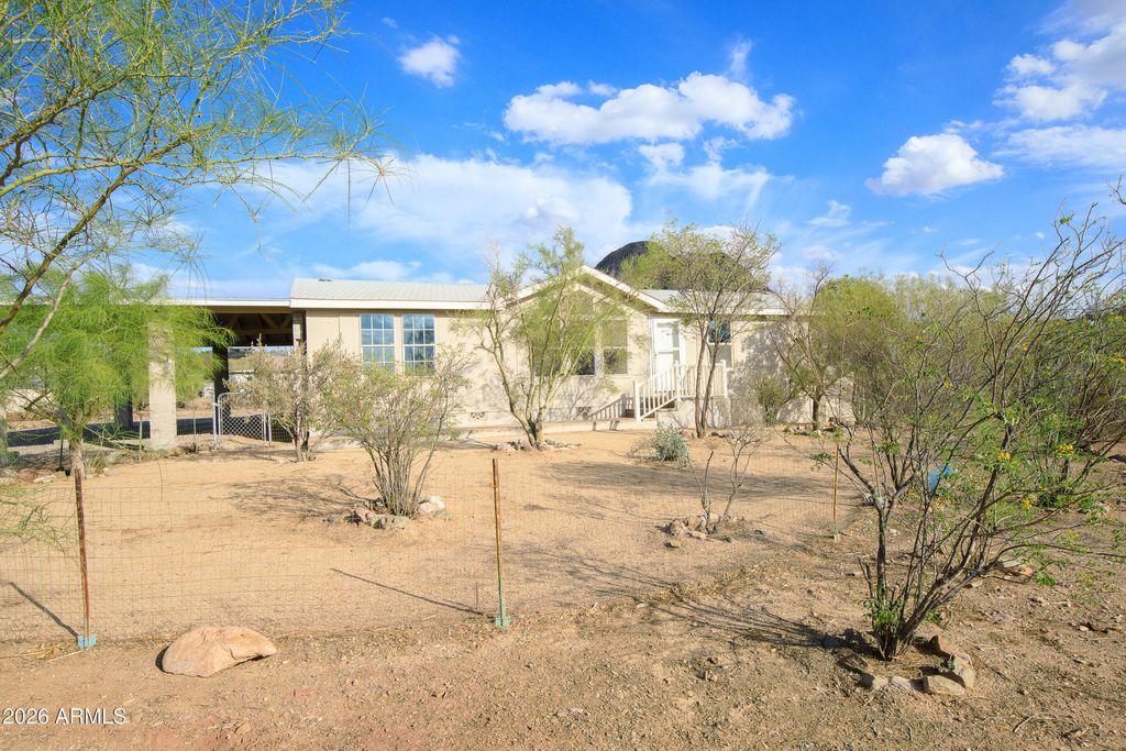 47237 N MEANDER Road, New River, AZ 85087 — exterior